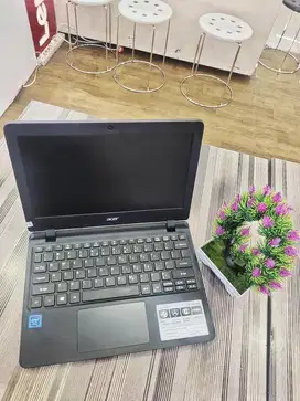 Acer Aspire Es11 intel N3350 4Gb