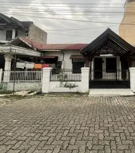 Rumah Luas komplek uk 8x16m daerah setiabudi ringroad medan