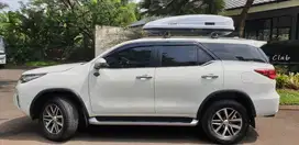 roofbox whale carrier toyota fortuner VRZ roof rack box lewa putih