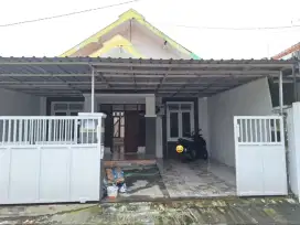 Dijual Rumah 2 Lantai Lt 173 mtr Lb 100 Mtr Lok Sambilegi Maguwoharjo