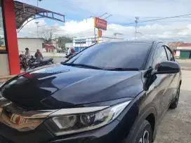 HRV 2020 matic hitam