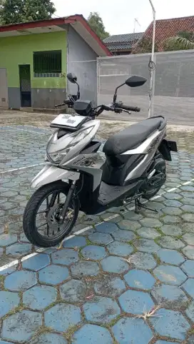 92% : FOR SALE HONDA BEAT STREAT 2022 PAJAK ON F KABUPATEN