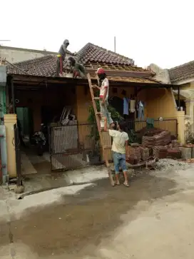 Menerima bongkar pasang atap lama ganti Baru