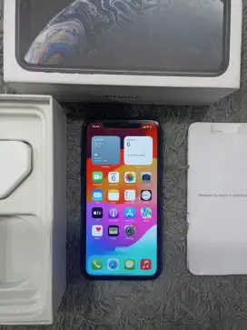 iPhone xr 64gb lengkap