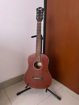 Di jual gitar plus ampli nya