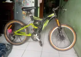 Sepeda BMX wimcycle UK 20