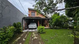 Dijual Rumah Asri dan Strategis