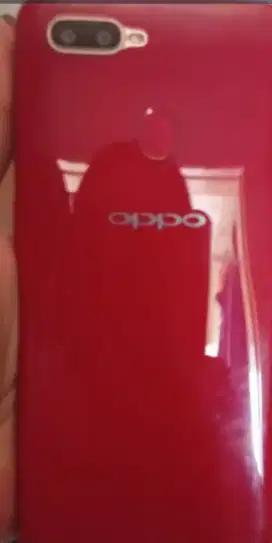 OPPO a5s Warna merah