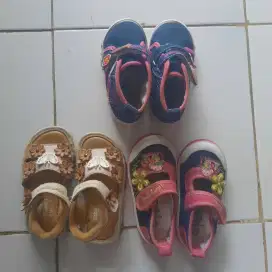 Sepatu anak Preloved