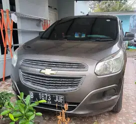 chevrolet spin 2015 bensin murah