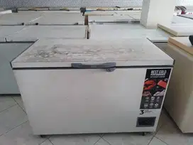 Dijual atau Disewakan Freezer box bekas Gea 400lt siap pakai, orisinil