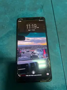 Handphone Vivo V7 2018