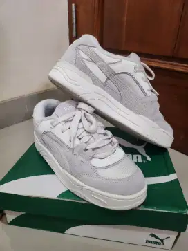 Puma 180 corduroy size 42 barang baru hanya sekali pakai resmi PT.Puma