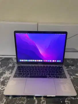 MacBook Pro Retina 2017 i5 8/256 GB