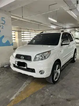 Daihatsu terios tx automatic tahun 2013