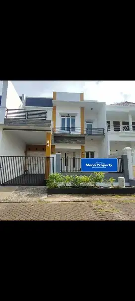 dijual cepat rumah di Raffles hills cibubur
