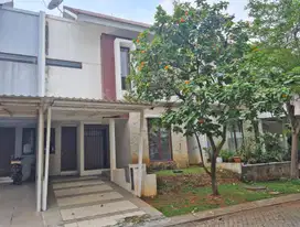 Rumah Depan Taman di Discovery Conserva Bintaro Jaya