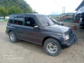 Jual mobil suzuki escudo