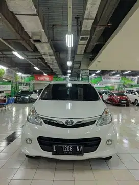 Avanza Veloz 1.5 matic 2014 / DP 23 juta