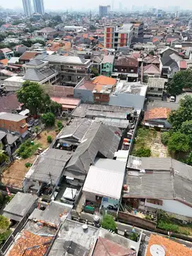 Rumah Induk Dengan Kontrakan 29 Pintu di Kayumanis Matraman