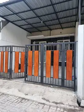 Dijual rumah siap huni, bagus Jl. Bronggalan Sawah