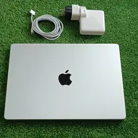 Macbook Pro 14inch M2 Pro RAM 16gb SSD 512gb garansi Jan'25 unit only