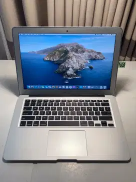 Macbook Air 13 2015 Core i5 8GB / 128GB , Like New