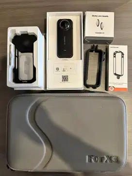 Insta360 X3 Bundle