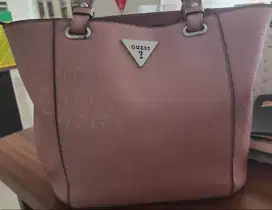 TAS GUESS Original PRELOVE (Baru dipakai 1 minggu , hadiah natal)