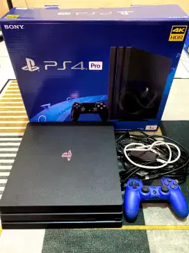 Playstation 4 Pro 1TB Seri 72 Hen 11 Mulus 99% LIKE NEW