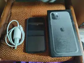 iphone 11 pro mulus like new