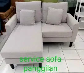 Menerima servis sofa panggilan