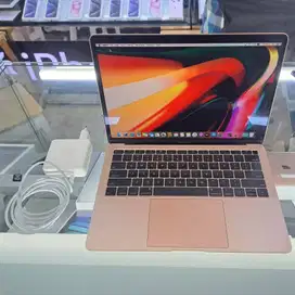 Second Apple Macbook Air 2019 i5 8/256GB SSD Gold Ex IBOX Mulus No Box