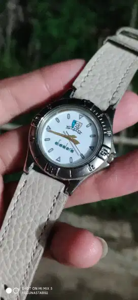 Jam tangan Diadora