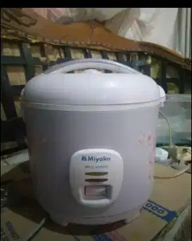 Magic Com Miyako 1,8 L , kondisi Masih Bagus