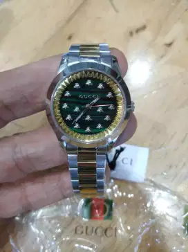 jam branded Gucci authentic swiss