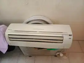 AC Daikin 1PK Second dan Dingin