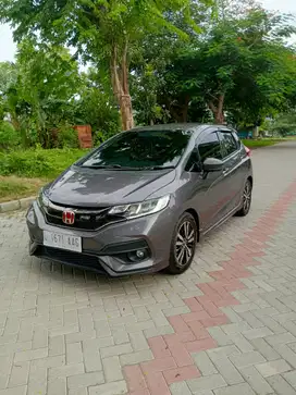 HONDA JAZZ RS CVT 1.5 2018 A/T SURABAYA