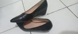 sepatu hitam pantopel uk 38