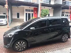 Toyota Sienta V AT 2017. Atas Nama Saya Sendiri