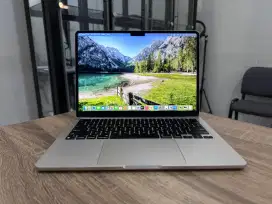 Macbook Air 13inch 2022 M2 8/512