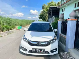 Jual atau Take Over Credit Mobil Bekas Honda Brio Matic Tahun 2022