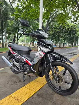 DIJUAL CASH HONDA SUPRA 125 KARBU THN 2011 SIAP PAKAI