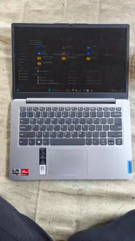 LAPTOP LENOVO IDEAPAD SLIM 1 AMD RYZEN 3 7000