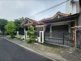 Rumah lahan luas solo kota dekat fave hotel