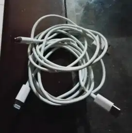 Kabel changer ORGINAL IPHONE JUAL KEDUANYA