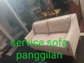 Menerima servis sofa panggilan