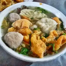 Makanan dan minuman butuh modal