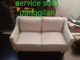 Menerima servis sofa panggilan