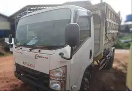 Dump Truck Isuzu Elf NMR 71